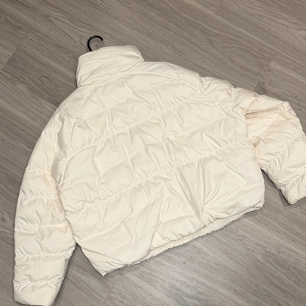 Nike Puffer Jacket - Picture 4 of 5